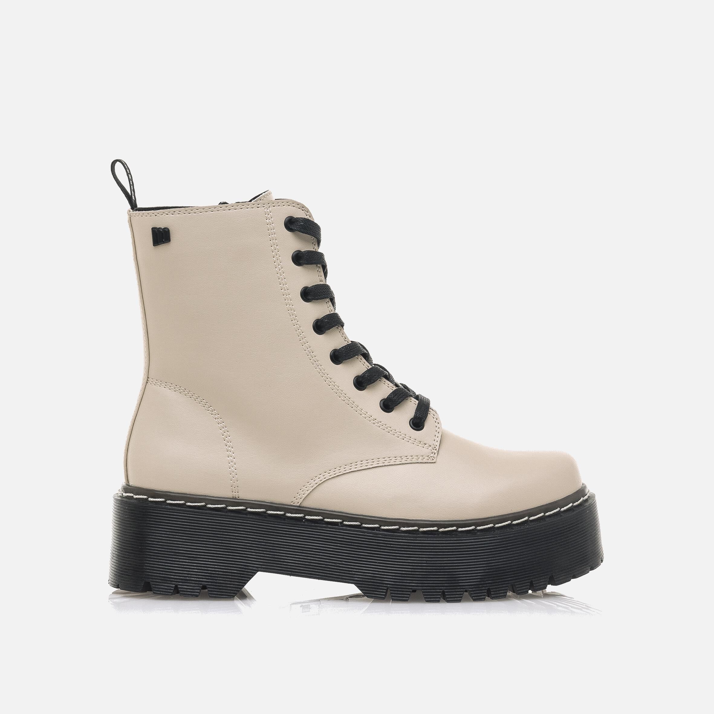 Botas con new arrivals cordones mujer mustang